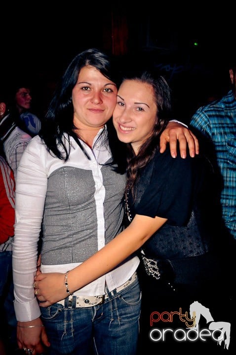 Distracţie la maxim în Disco Faház, 