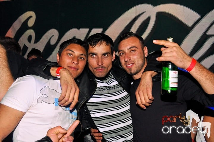 Distracţie la maxim în Disco Faház, 