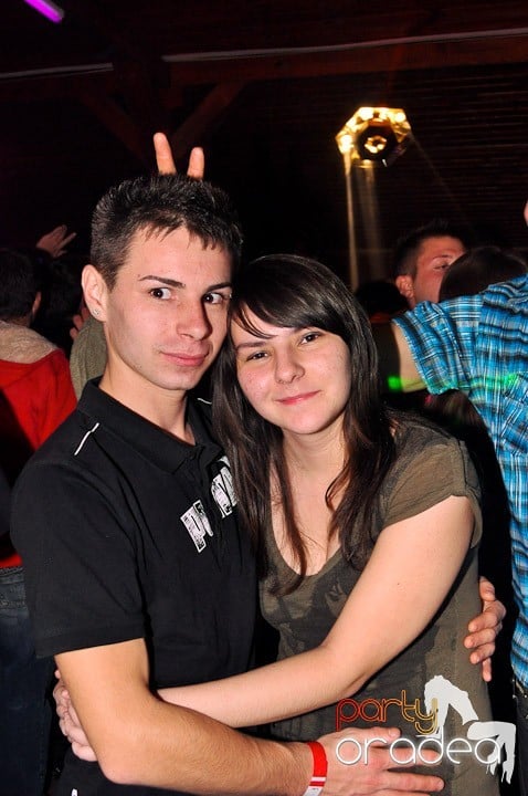 Distracţie la maxim în Disco Faház, 