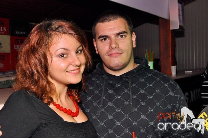 Distracţie la maxim în Disco Faház, 