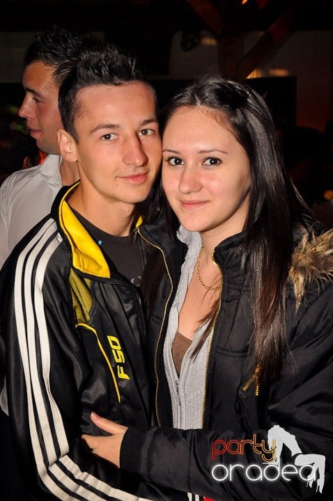 Distracţie la maxim în Disco Faház, 