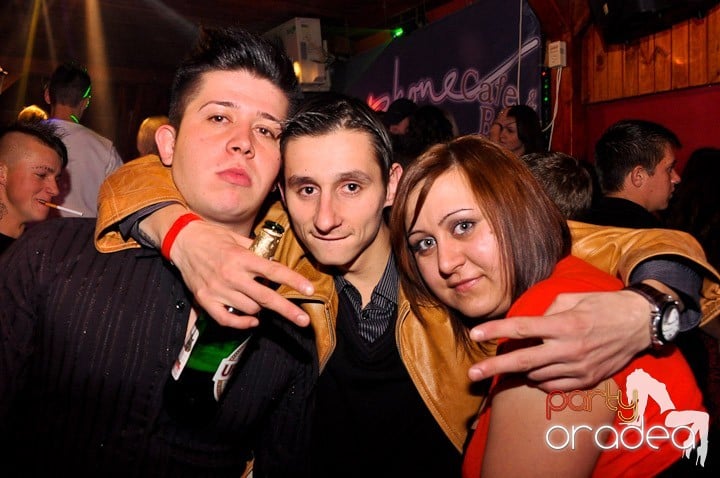 Distracţie la maxim în Disco Faház, 