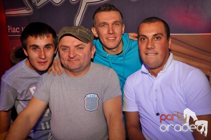 Distracţie la maxim în Disco Faház, 