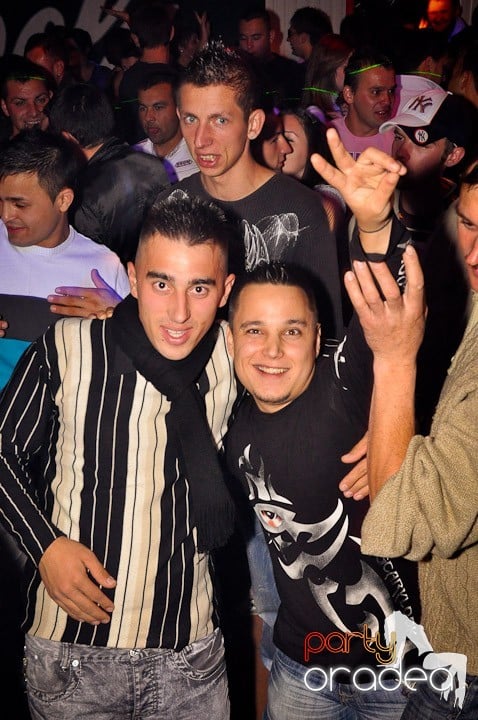 Distracţie la maxim în Disco Faház, 