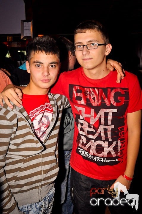 Distracţie la maxim în Disco Faház, 