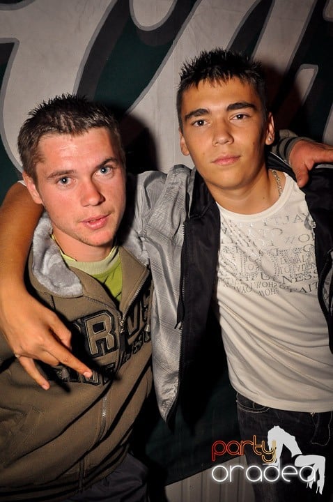 Distracţie la maxim în Disco Faház, 