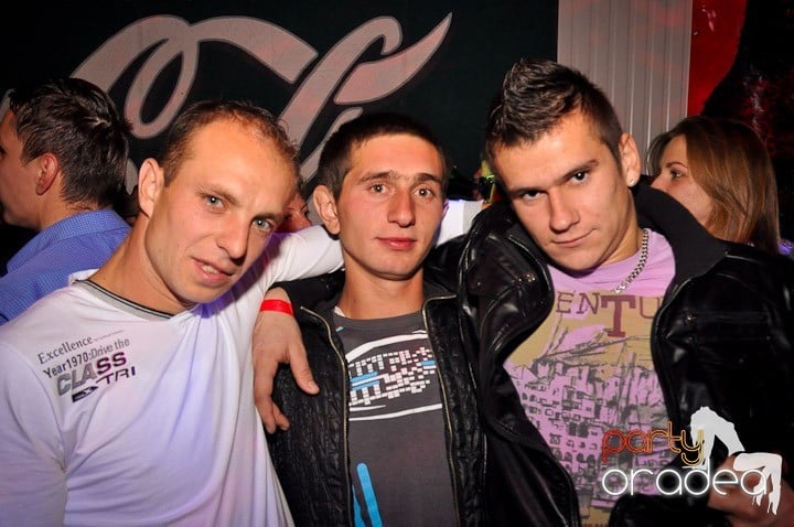 Distracţie la maxim în Disco Faház, 