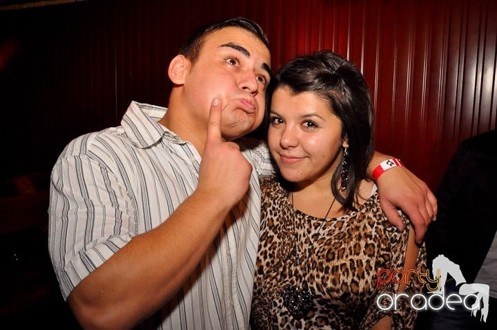 Distracţie la maxim în Disco Faház, 