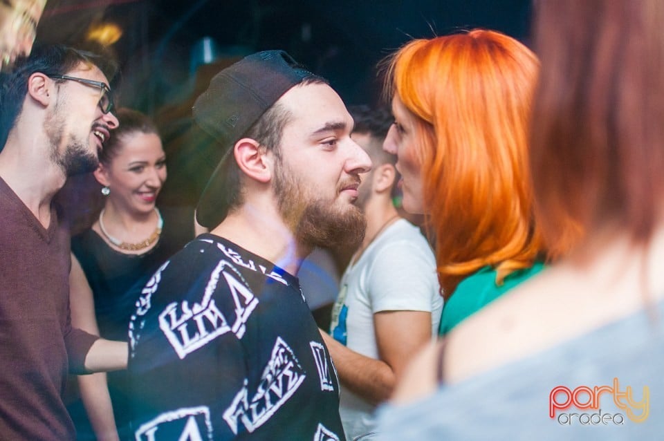 Distracţie la maxim în Juice, Juice