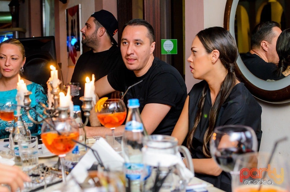 Distracţie la Pizza E Vino, Pizza e Vino