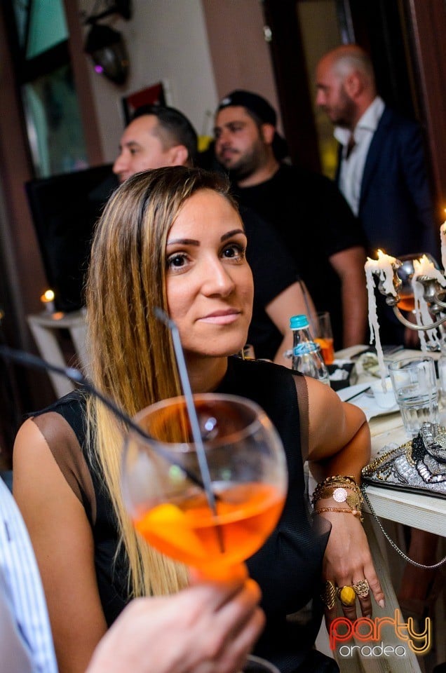 Distracţie la Pizza E Vino, Pizza e Vino