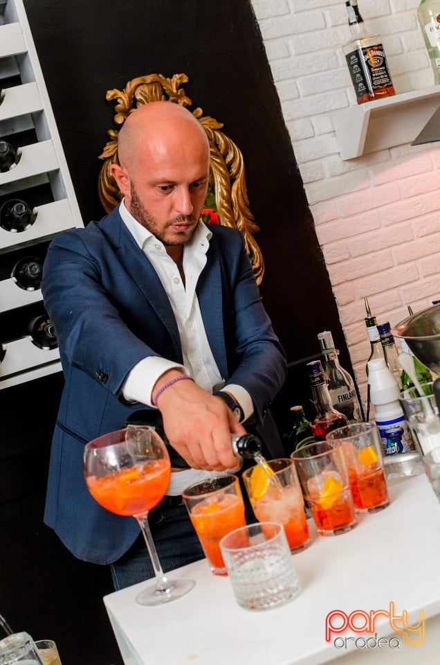Distracţie la Pizza E Vino, Pizza e Vino