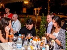 Distracţie la Pizza E Vino