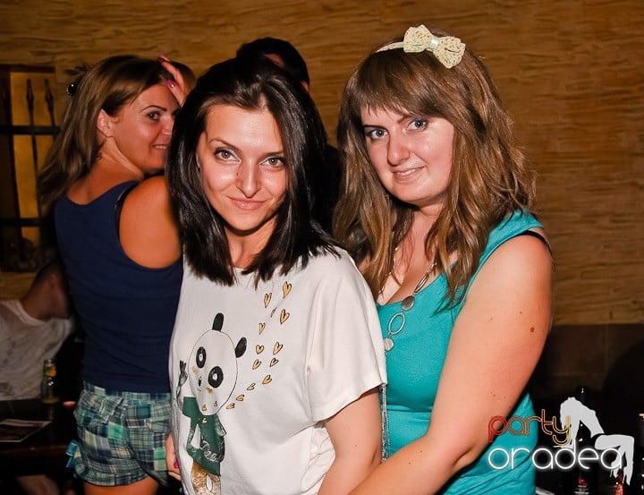 Distracţie la superlativ în Downtown, 