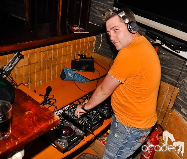 Distracţie la superlativ în Downtown, 