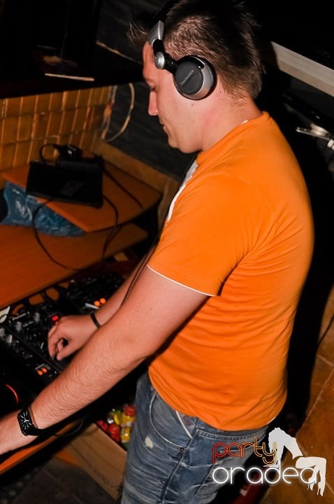 Distracţie la superlativ în Downtown, 