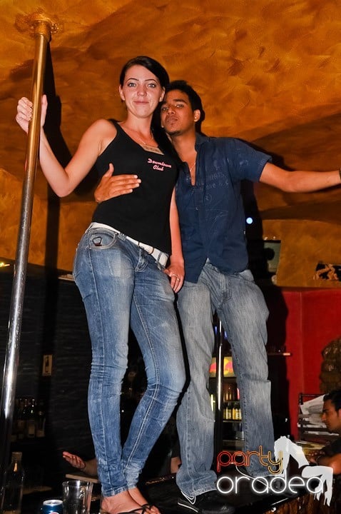 Distracţie la superlativ în Downtown, 