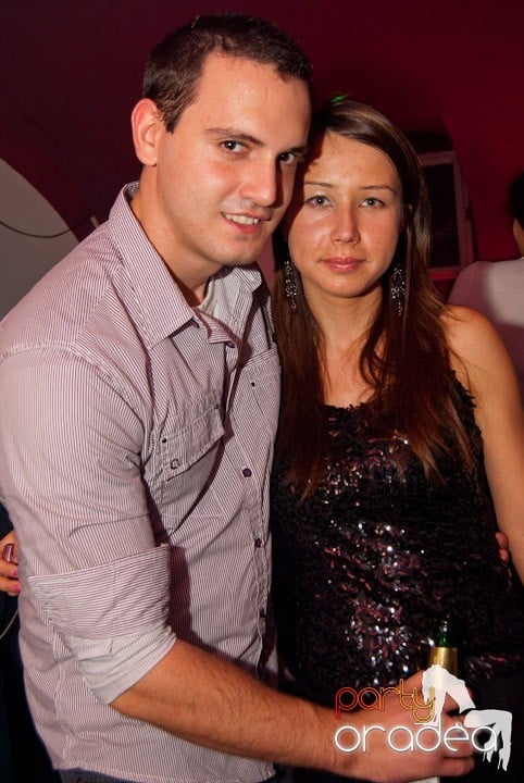 Distracţie mare în Club Atti's, 