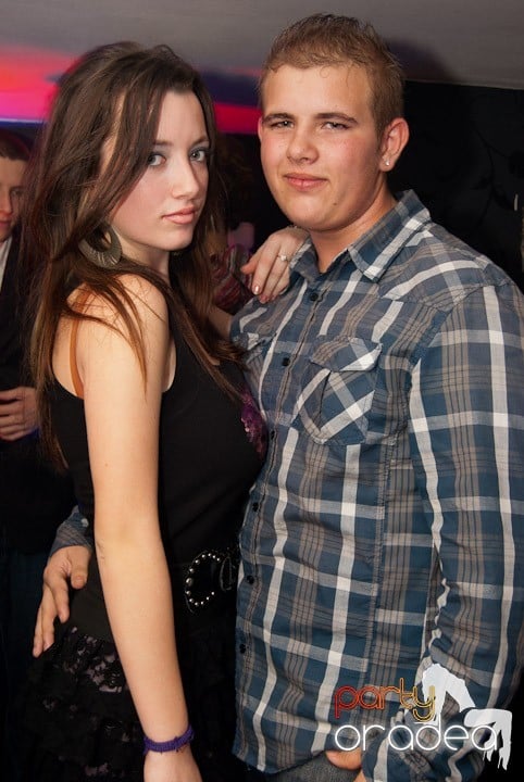 Distracţie mare în Club Atti's, 