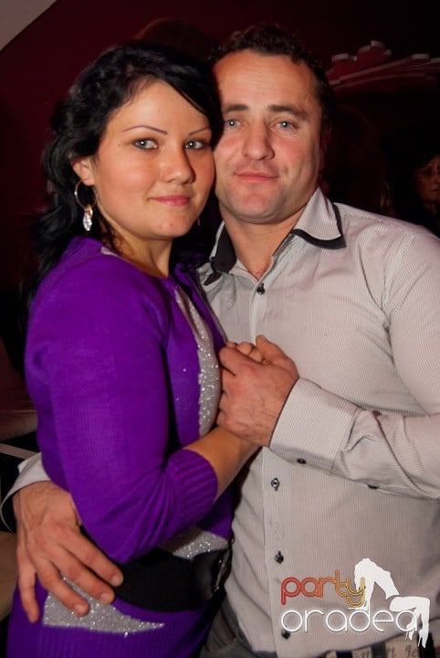 Distracţie mare în Club Atti's, 