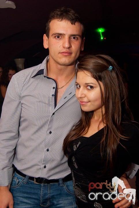 Distracţie mare în Club Atti's, 