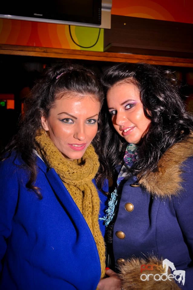 Distracţie până dimineaţa în Juice, Juice