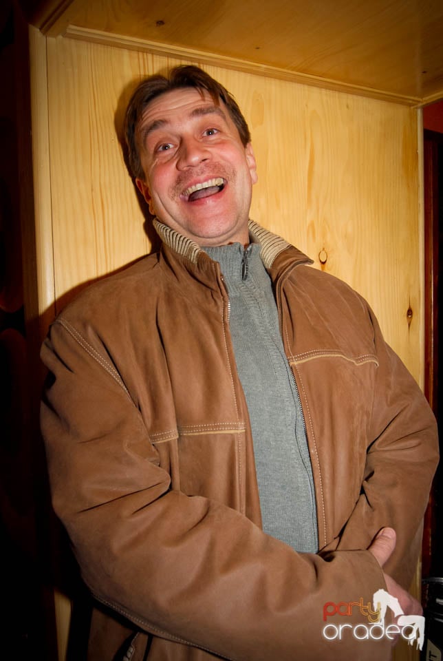 Distracţie până dimineaţa în Juice, Juice