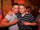 Distracţie şi veselie în Club Downtown