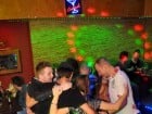 Distracţie şi veselie în Club Downtown