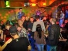 Distracţie şi veselie în Club Downtown