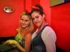 Distracţie şi veselie în Club Downtown