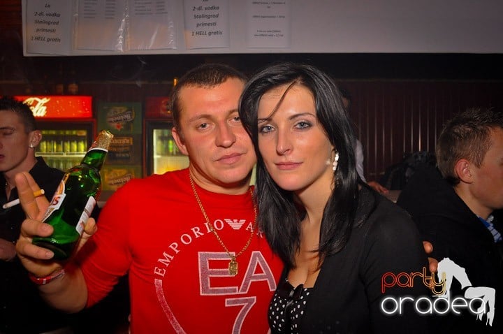 Distracţie şi voie bună în Disco Faház, 