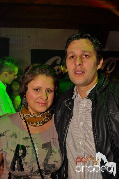 Distracţie şi voie bună în Disco Faház, 