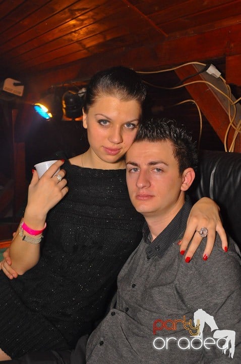 Distracţie şi voie bună în Disco Faház, 