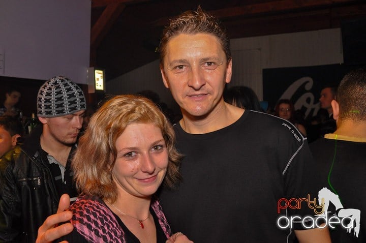 Distracţie şi voie bună în Disco Faház, 