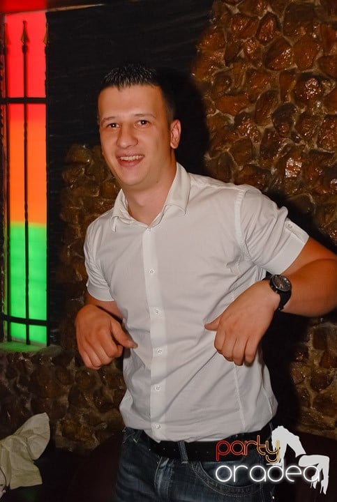 Distracţie şi voie bună în Downtown, 