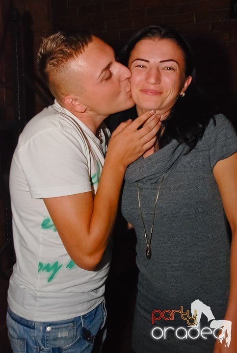 Distracţie şi voie bună în Downtown, 