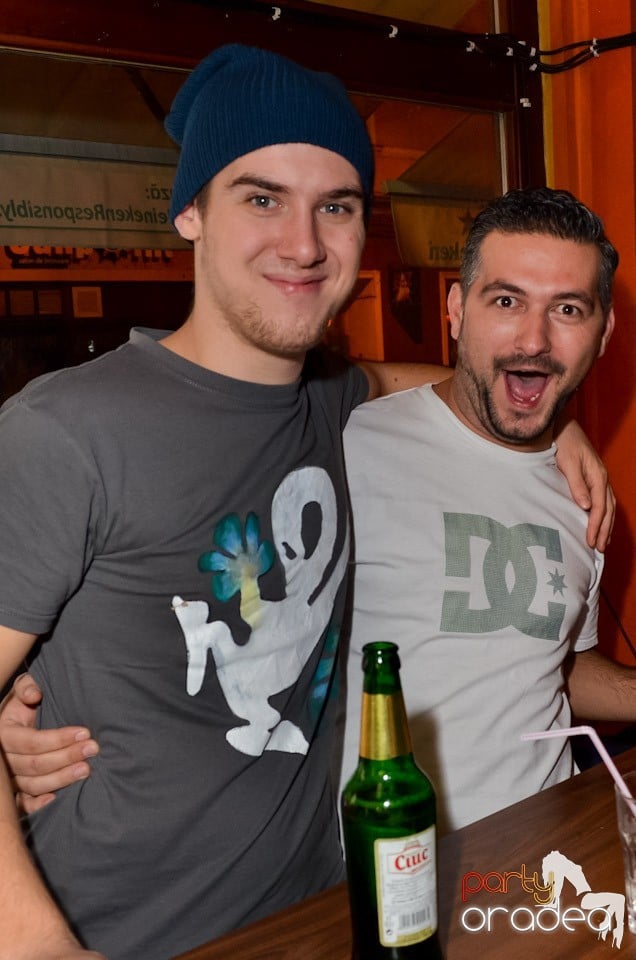 Distracţie şi voie bună în Juice, Juice