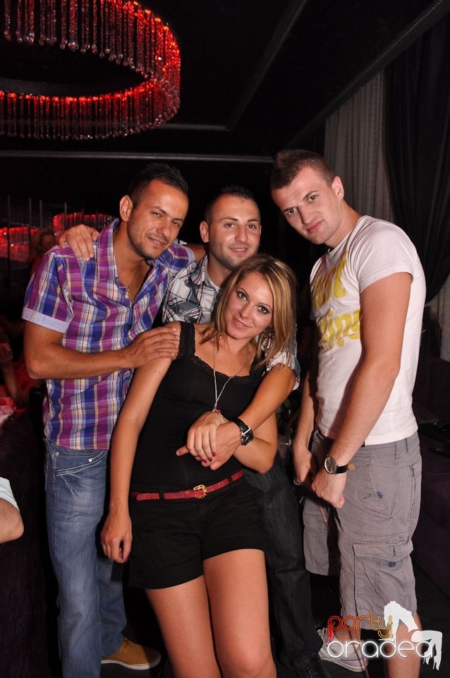 DJ Alexinno în Club The One, 
