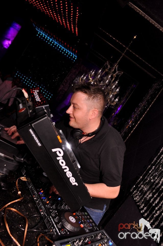 DJ Alexinno în Club The One, 