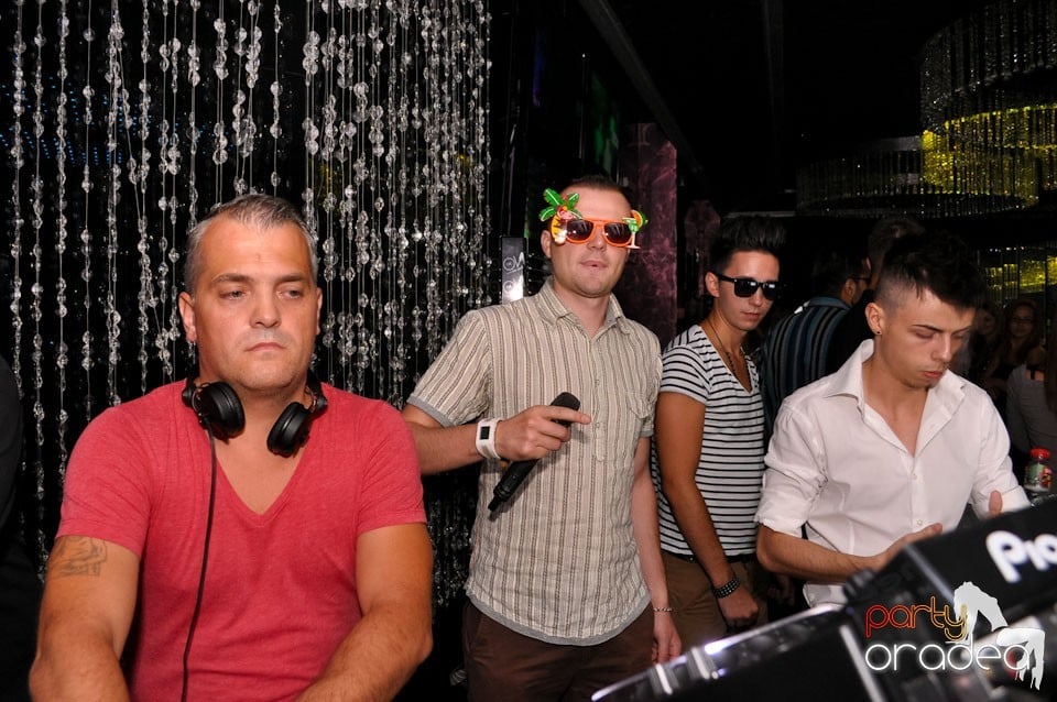 DJ Alexinno în Club The One, 