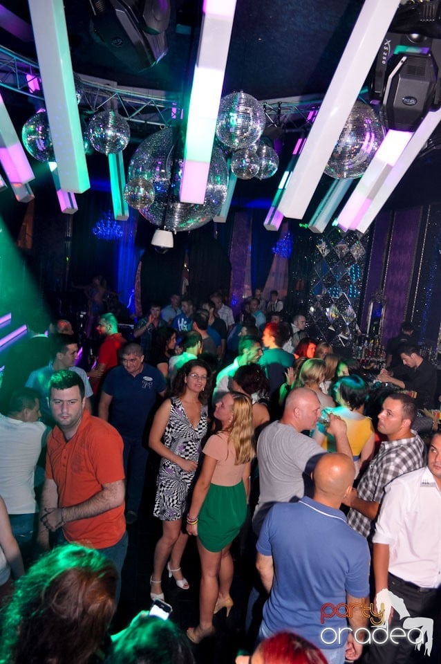 DJ Alexinno în Club The One, 