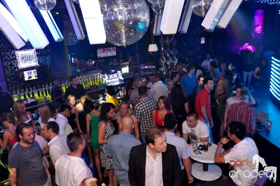 DJ Alexinno în Club The One, 