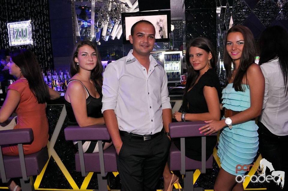 DJ Alexinno în Club The One, 