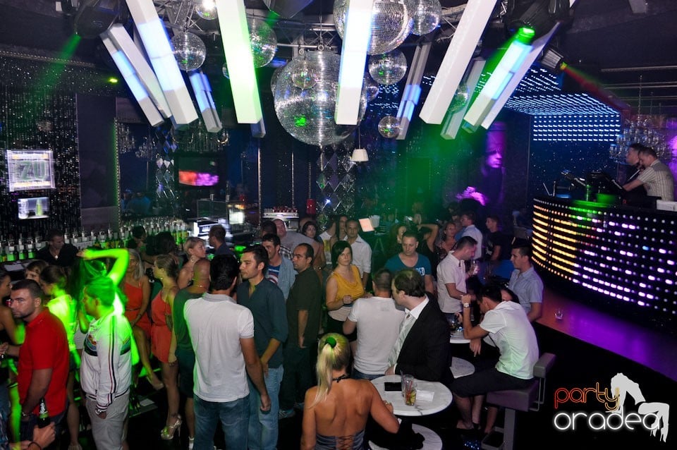 DJ Alexinno în Club The One, 