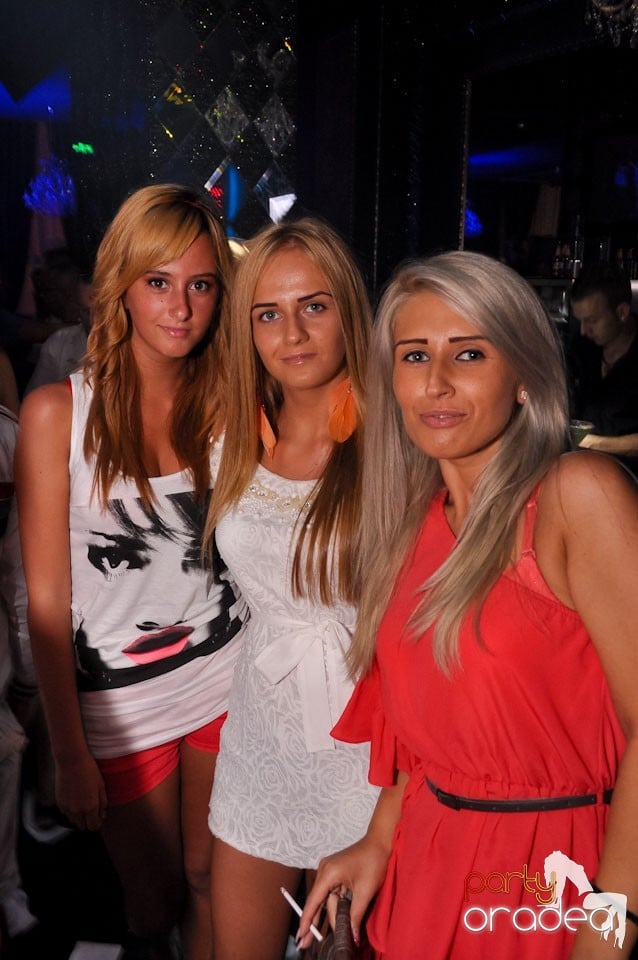 DJ Alexinno în Club The One, 