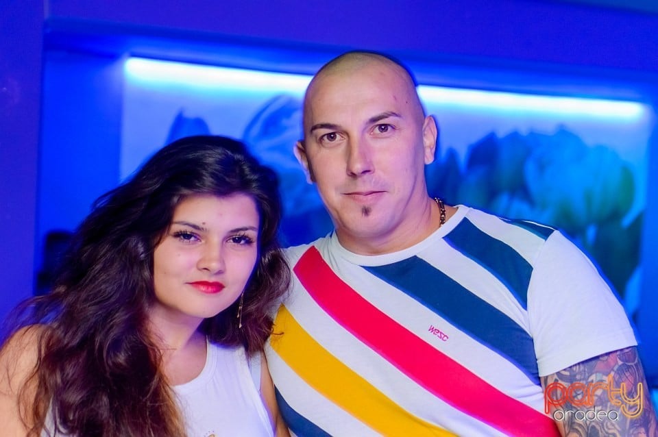 Dj Charlotte Courage, 