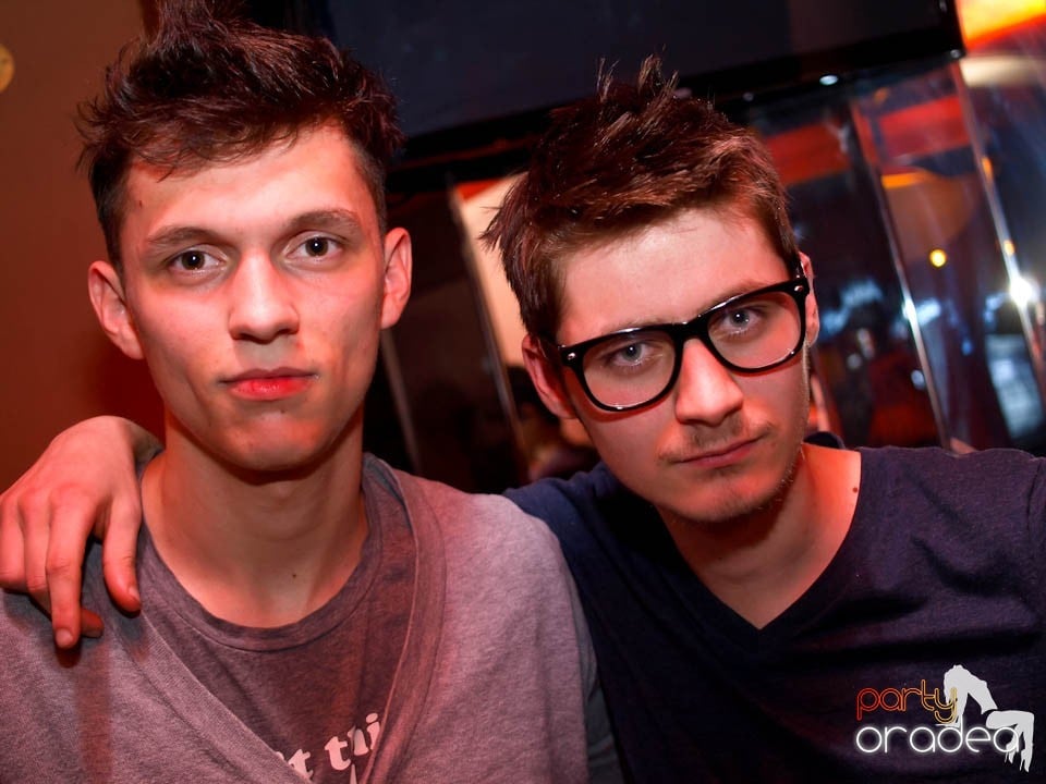 DJ Cristiano la butoane în Chanson, 