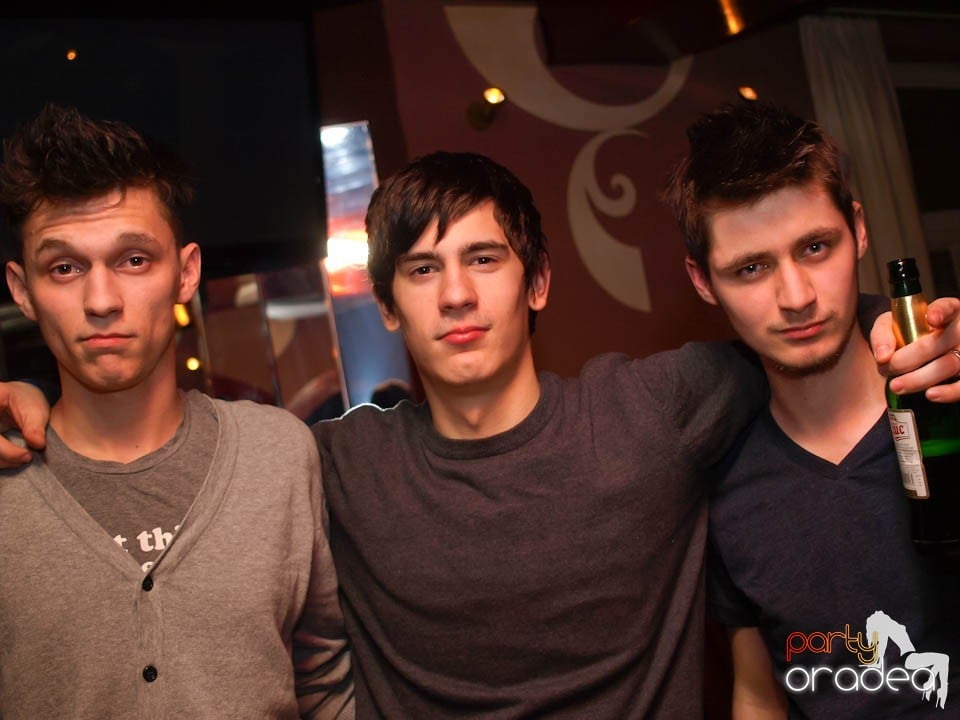 DJ Cristiano la butoane în Chanson, 