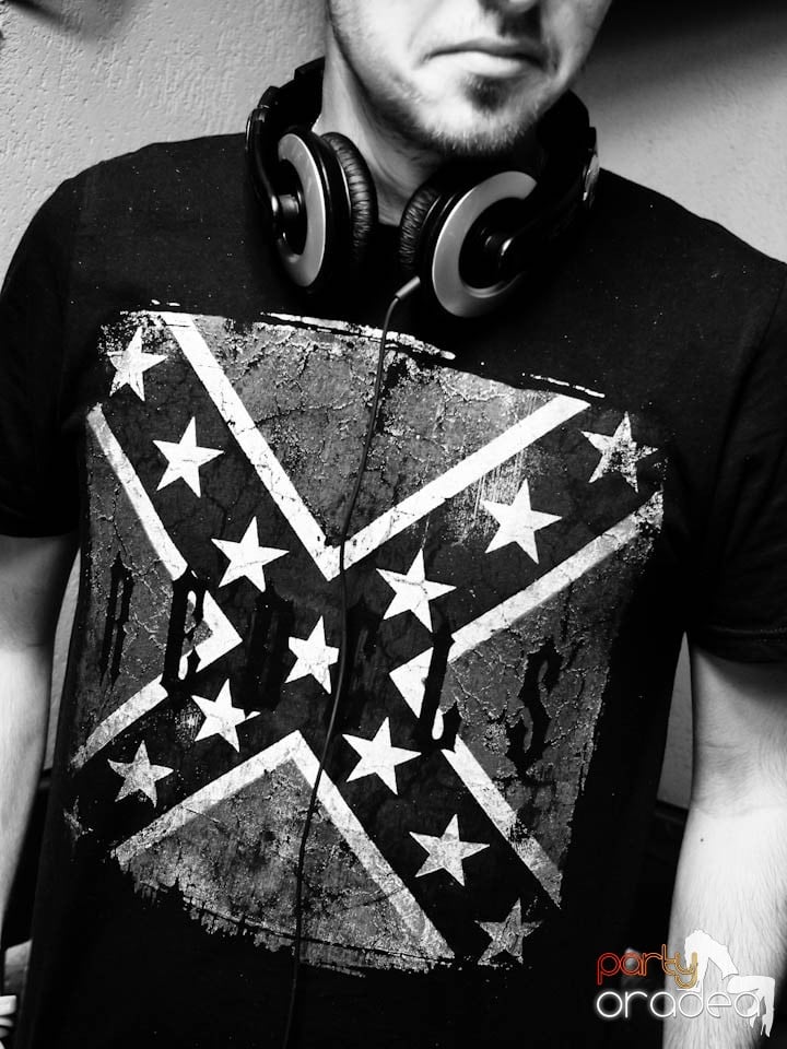 DJ Cristiano la butoane în Chanson, 